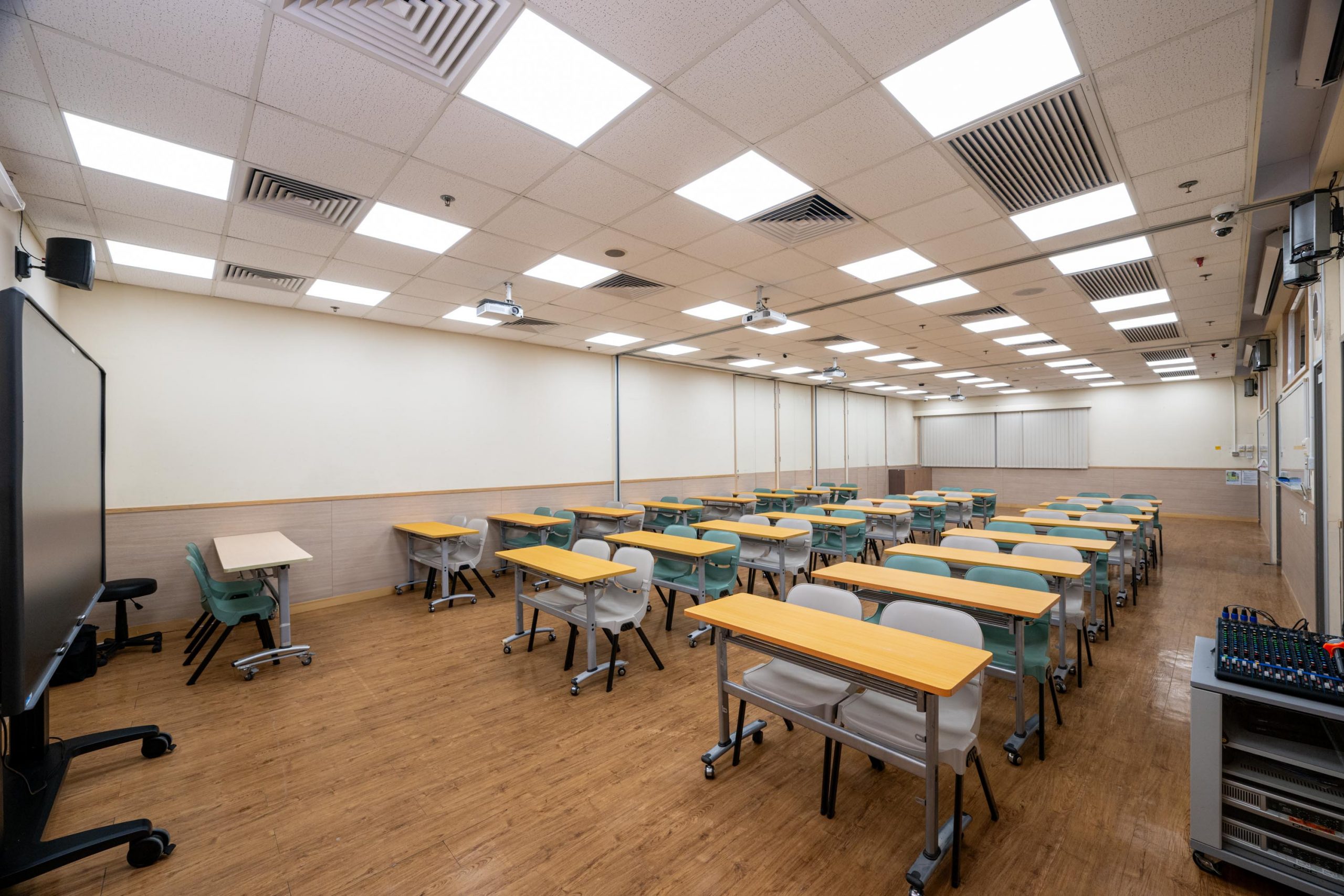 研討室 104, 105 及 106