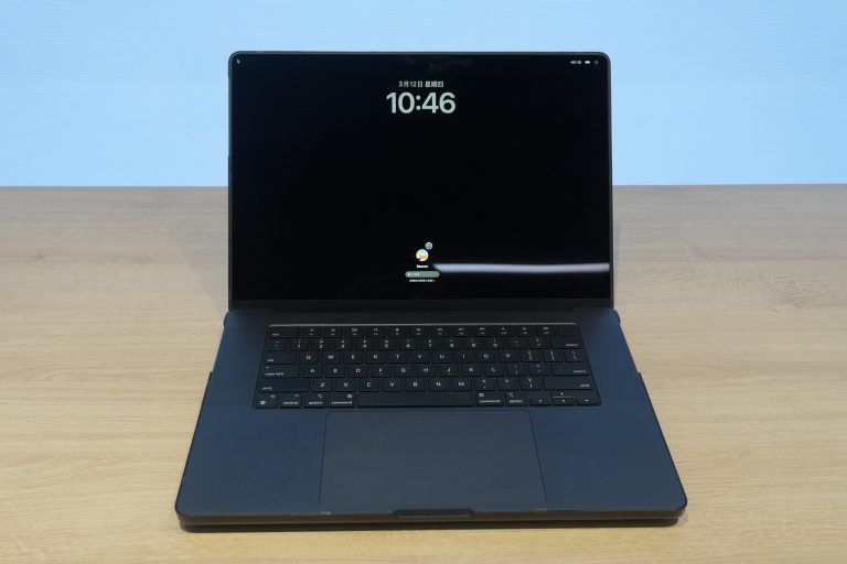 <p><strong>作業系統：</strong>Macbook Pro M4 Pro A3403<br /><strong>螢幕尺⼨：</strong>16''<br /><strong>主要軟件：</strong>Adobe Creative Cloud, Logic Pro, Pro Presenter</p>