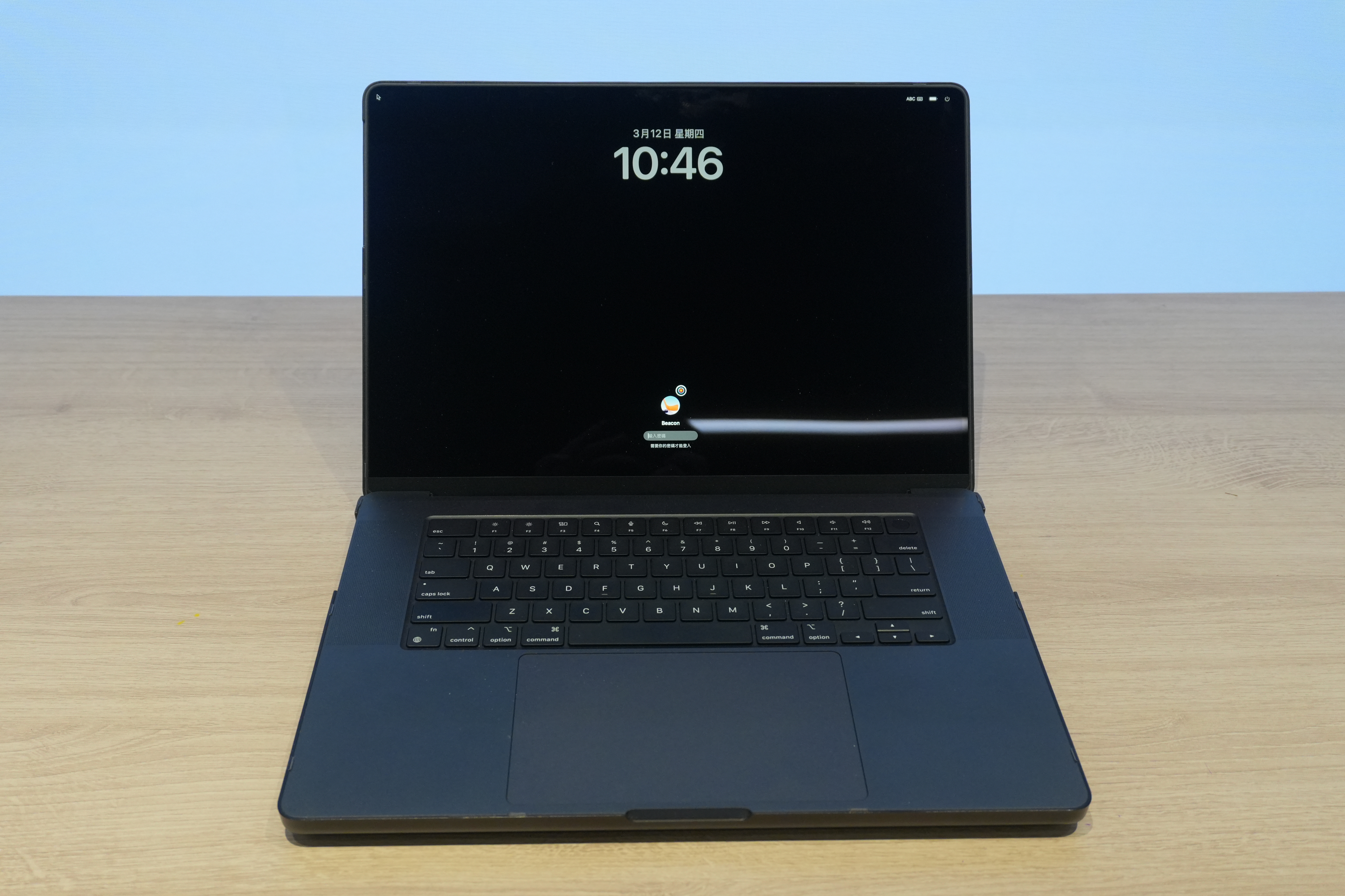 <p><strong>作業系統：</strong>Macbook Pro M4 Pro A3403<br /><strong>螢幕尺⼨：</strong>16''<br /><strong>主要軟件：</strong>Adobe Creative Cloud, Logic Pro, Pro Presenter</p>
